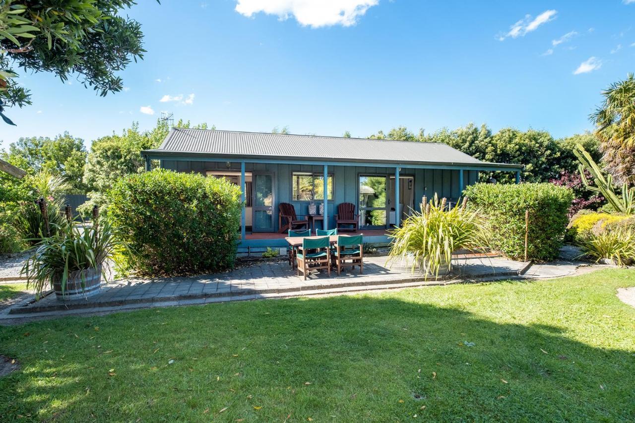 Lawn Cottages Clive Exterior foto